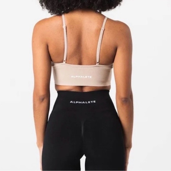 Alphalete Seamless Ribbed Bra - Picture 2 of 4